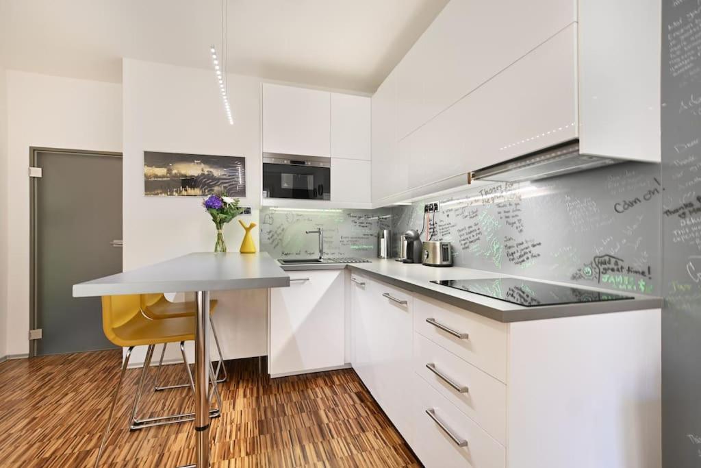 Smart & Luxury Old Town Apartment Prague Ngoại thất bức ảnh